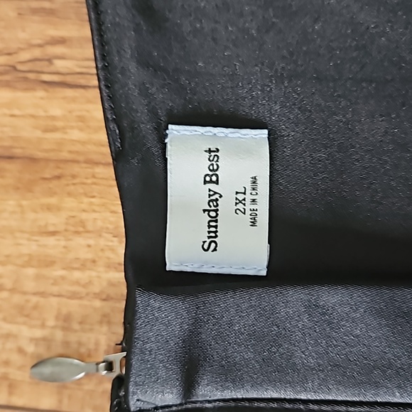 LAST CHANCE Aritzia Sunday Best cropped top - Picture 3 of 4